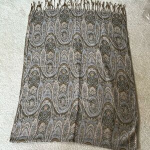 Fringe patterned scarf
